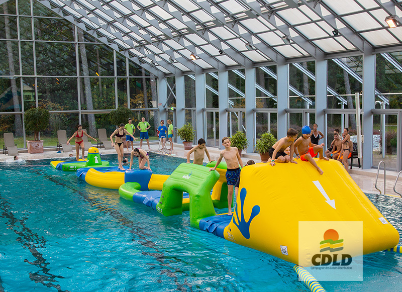 Parcours gonflable aquatique gymnastique